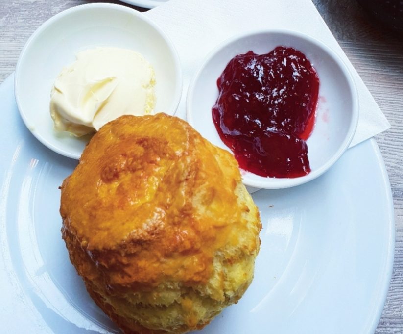 British scones @ theehuis, Londen