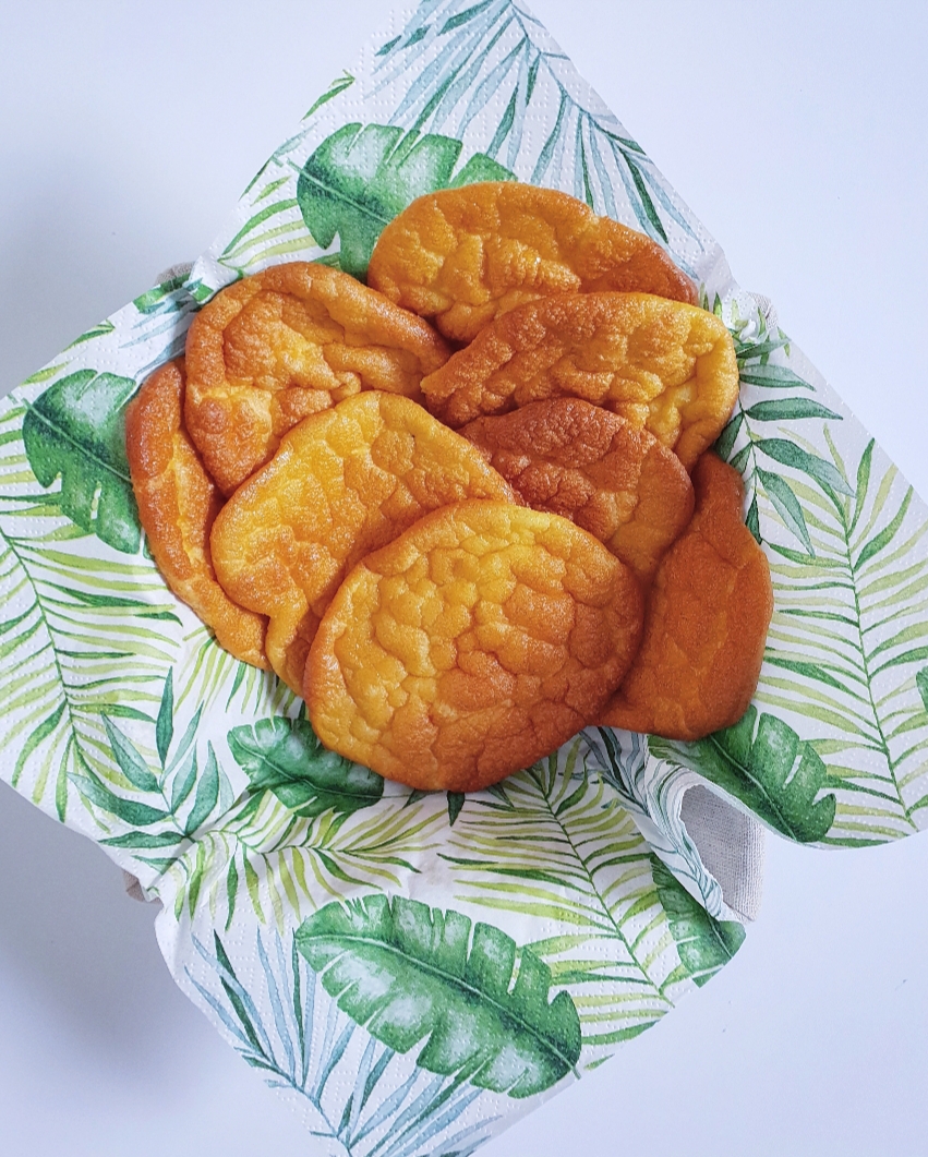 Oopsies (lowcarb cloud bread)