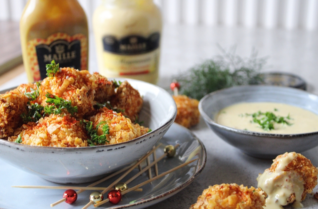 Bloemkoolnuggets met honing-mosterddip (Maille)