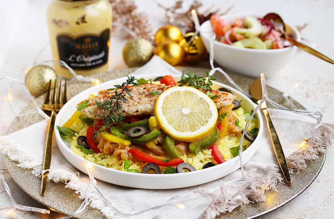 Afrikaanse vis met saffraanrijst en een groentensalade (MAILLE)