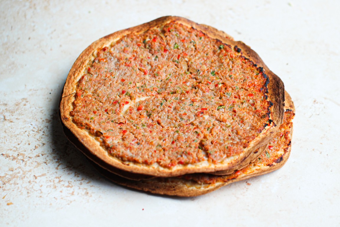 Turkse pizza’s (lahmacun) met een Belgische twist